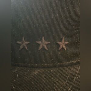 New Era Brown Star-Accented hat.